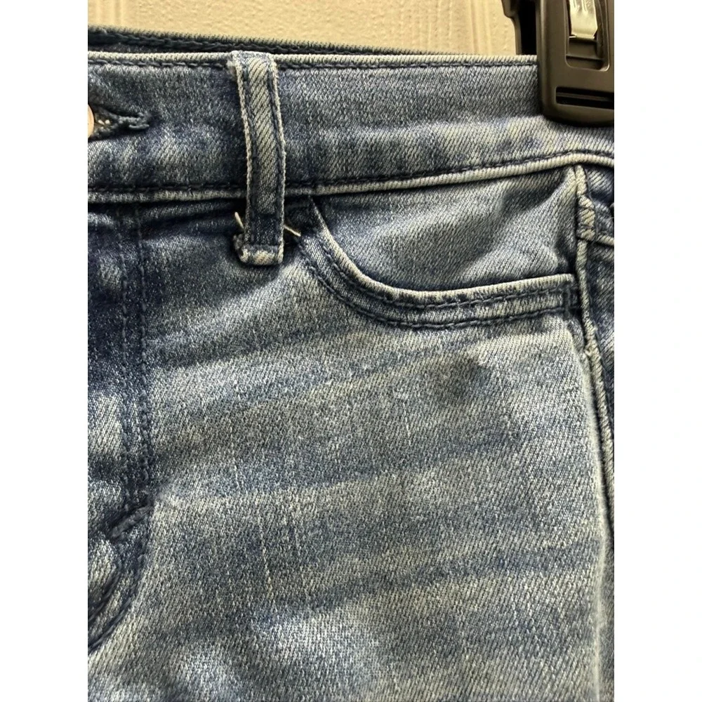 Abercrombie Kids Super Skinny Distressed Jeans Medium‎ Wash Size 12